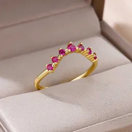 Bröllopsringar Elegant Green Zircon rostfritt stålringar för kvinnor Guldpläterad mode oregelbunden ring femme bröllop födelsedag smycken gåva bff