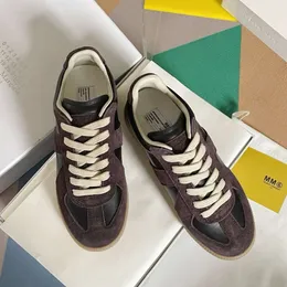 2024 MM6 Designer Sneaker Run Replicate Tennis Shoe Loafer Maisons basket Nyaste utomhus casualskor Läder Kvinnor Fashion Men Margiela Oam Runner Trainer