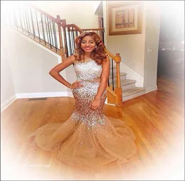 2019 Shining Mermaid Prom Dress Luxury Long Crystal Beaded Special Reserce Drees Evening Party 가운 플러스 Size Size DESTIDOS DE F7533529