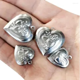 Colares pendentes por atacado 20pc/lot Diy PO Frame Heart Heart Aço inoxidável Charms de medalhas de medalhas fazendo memórias da família Festival Gift