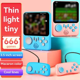 Proteable G7 Handheld Retro Games Console 3,5 tums skärm Ultratunn Body Macaron Colors Dual Player version Videospel Players Gamepad For Boys and Girls Presents