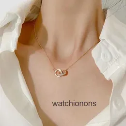 Wysokiej jakości luksusowy naszyjnik okrągła klamra dla kobiet z podwójnymi pierścionkami Instagram Prostota najlepsza przyjaciółka