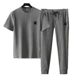 Sommarmän veckade skjorta byxor Twopieces Set tunt mjukt andningsskindubbling Casual Sports Suit for Daily Wear 240422