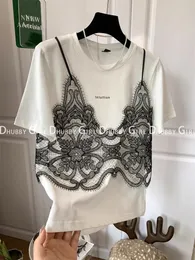 Magliette estive donne finte a due pezzi torace cucitura in pizzo top-shirt tops ladies chic t-shirt femminile a maniche corte a manica corta maglietta 240416