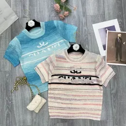 Kadınlar o boyun boyunlu Kısa Kollu Gradyan Renk Logosu Mektubu Jacquard Knits Tees