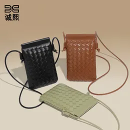 Fashionable New Mini Mobile Phone Bag Hand-woven Bag Simple Trend Versatile Retro Small Shoulder Crossbody Women's Bag