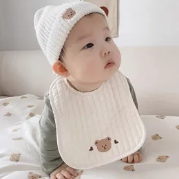 INS Nordic Baby Bib Cartoon Bear 자수 U 자형 면화 부드러운 피부 친화적 인 유아 먹이 침강 턱받이 타액 타월 240422