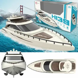 TKKJ 2.4G RC Tekne Mini Uzaktan Kumanda Teknesi 1/28 Ölçekli Çift Motor 15km/H Hızlı Hızlı Elektrik Suyu RC Speedboat Boy Oyuncak Hediye 240417