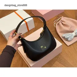 Luxury Designer Women's Bag New Fashion Versatile Miao Handheld Underarm Bag with High and Single Shoulder Crossbody for