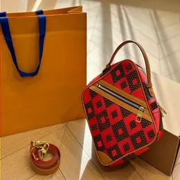 24SS Erkek ve Kadınlar Evrensel Lüks Tasarımcı Satranç Elçisi Çantası Kadın Çanta Omuz Çantası Crossbody Capse Prens XBCA