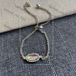 Designer de pulseira de KendRascott Kendras Scotts Jóias Brincos de cravo de joalheiros Capper True Gold Gold Purple Lilac Lilás Colora de abalone colorida Corrente geométrica Corrente de corrente P 6637