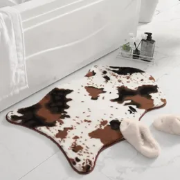 Cute Cow Bathroom Rug Animal Skin Soft and Thick Bath Mat Funny Faux Rabbit Fur Area Rug Non-Slip Bathroom Decor 24 inx36in 240416