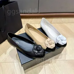 Tasarımcı Ballet Flats Sandalet Elbise Ayakkabı Lüks Seksi Yumuşak Deri Yaz Ayakkabı Espadrille Düşük Dans Sandalen Yürüyüş Yürüyüş Konforu Hediye