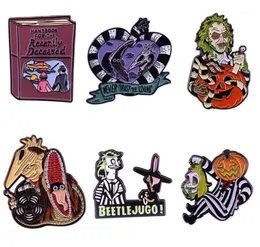 Pimler Broşlar Beetlejuice Yakın zamanda ölen EMAMEL PIN VE BROOCH CADILOWEN Gotik Laple Fan Koleksiyonu Hediyeleri15790414