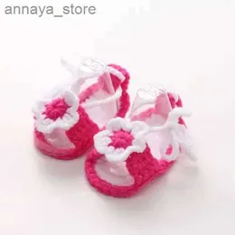 Sandals Newborn baby boy girl soft handcrafted crochet knitted pearl sandals cute summer baby shoesL240429