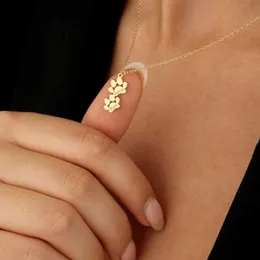 Collane a ciondolo Paw Stampa Nome crasa collana personalizzata Lettera incisa cucciolo Paw gioielli minimalisti Famiglia di Natale Regalo commemorativo