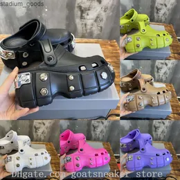 デザイナーBalencigaas Balanciagalies BB女性サンダルハードクロックプラットフォームサンダル分厚いスリッパパリラバースライドメンカジュアルシューズブラックラグジュアリーメンズレディース554M