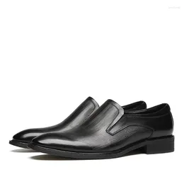 Sapatos casuais de couro masculino elástico e bocal de luva respirável British Dress Cas