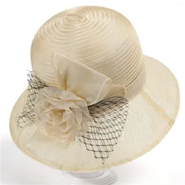 Breda randen hattar Sun Summer Beach Breattable Visor Women Holiday Hat Cord For Cap Lace Sunshade Flower Decoration Trend Personlighet utomhus