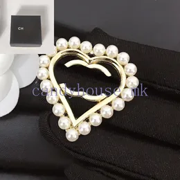 Women Men Crystal Heart Brooch Pins Designer Brand Jewelry 18k Gold Plated Brooches Pin Marry Christmas Gift Party Lover Accessorie with Box