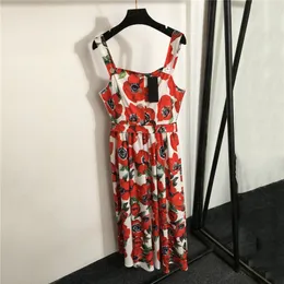 女性のための花柄のスリングドレス豪華なセクシーな長いスカートビーチバケーションスタイルのドレス服