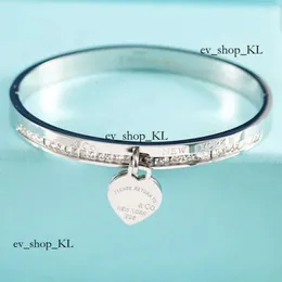 Catena bracciale di lusso tiffanyjewelry designer gioielli oro per donne adora il francobollo lettera di incisione tiffanybead collacestro di moda braccialetto regalo regalo di compleanno 100