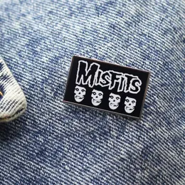 Misfits Movie Film Quotes Badge Cute Anime Movies Games Games Pins Hard Enamel Pins raccolta battibette di cappello da cappello da cappello da zaino con spillo a cartone animato S100060041