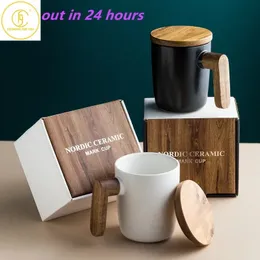 Pakiet prezentowy 350 ml ceramiczny kubek do kawy z drewnianym uchwytem i pokrywką nordycką retro w stylu gładkim powierzchni gładkie biuro domowe para filiżanka 240422