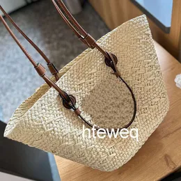 Sommer Womens Beach Bag Klassische braune Handtasche große Kapazität Designer Clutch Teller gewebtes Einkaufsbeutel Icare handgefertigtes Gras Gemüsekorb