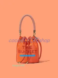 Lyxdesigner Miozj Bucket Bag Western Style Womens Handbag Crossbody Cowhide Wrist