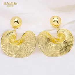 Sunnesa Fashion 18K Gold Plated African أقراط فاخرة Dubai Jewelry Drithergularity Big Drop أقراط للنساء هدية الحفلات 240417