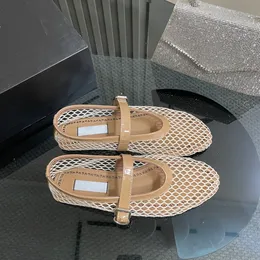 Designer de apartamentos de balé de malha Mary Jane sapatos mocassins femininos de luxo fishnet girass mulas escavados sandálias de couro fivela de fivela de fivela de ilhas slide slide slide