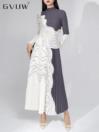 Work Dresses GVUW Fashion Contrast Color Print Pleated Set Women Turtleneck T-shirt High Waist A-line Skirt 2024 Spring 17G6055
