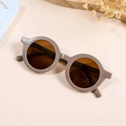 X7qn óculos de sol Moda de moldura de moldura redonda para crianças UV400 meninos meninos filhos fofos adoráveis óculos de sol fosco de sol