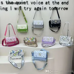 Женские дизайнерские сумки модные цветочные сумки для одиночного плеча 2024 Новая нишевая текстура персонализированные пакеты с печеночным органом мешки с поперечным телом сумки