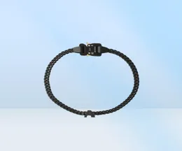 1017 Alyx Studio Logo Series Metal Women Women Jewelry Netlace Men Women Fashion Bracelet Hip Hop Outdoor Street Association Fest2730577