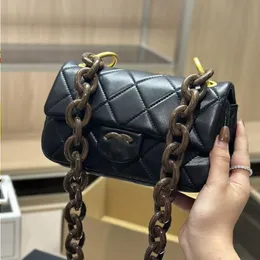 Chanei 23a Designer Crossbody Bag Bag Bag Bag Bag Luxurys Luxurys Luxurys Luxurys Wood Grain Road Chain Bag حقيبة Leat Uebp