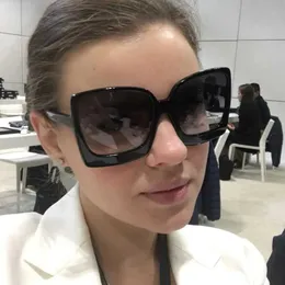 Sunglasses Brand Designer Fashion Oversized Women Plastic Female Big Frame Gradient Sun Glasses UV400 gafas mujer H240429