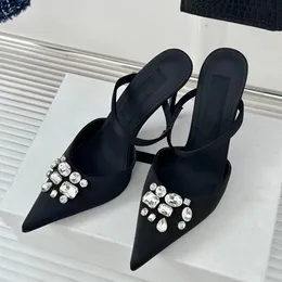 Specjalny sandał z Diamond 2024 Stylowe spiczaste damskie buty na imprezę Designer Backless Klasyczne obcasy Sexy chude obcasy sandały