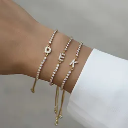 Kedjeklassisk modebeläggning Zirkoniumbokstäver Charm Women Armband Luxury A-Z Initialer Justerbara kedjearmband för kvinnliga smyckespresent