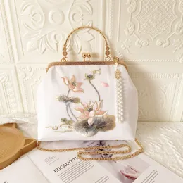 Yunzhiqi Fairy Handbag Gold Bag Crossbody Bag Hanfu Antional Style Cheongsam Accessoriesバッグ手作り刺繍布バッグ