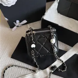 Tasarımcı Crossbody Bag Omuz Çantaları Sling Çanta Çanta Çantaları Kadınlar İçin Zincir Kalp Şeklinde Kolye ve Top Makyaj Çantaları Lüksler El Oeva