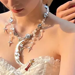 Gudinna The Moon Pearl Necklace High-klassens känsla nischkristallkedja Collar Chain Original Design Womens Banquet Accessories 240429