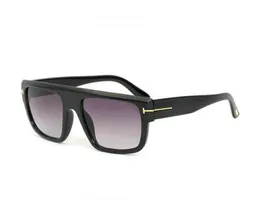 ニューラグジュアリートップQualtiy New Fashion 0699 Tom Sunglasses for Man Woman Erika Eyewear Ford Designer Brand Sun Glases with Big Box 02384468