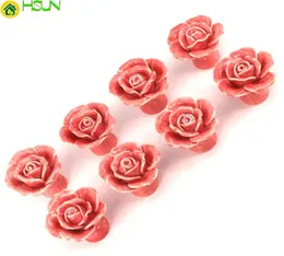 8 pezzi di bosolini rosa floreali in ceramica rosa rosa manopola di rose fatte a mano Ceramics Cassettiera della porta della cucina Knob S4547445