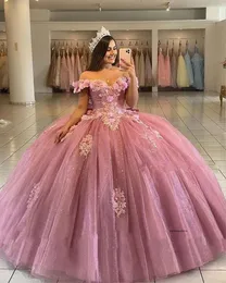 Quinceanera Dresses Princess Sweetheart Appliques Flowers Ball Gown with Lace-up Plus Size Sweet 16 Debutante Party Vesthiondos de 15 Anos 0431