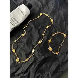 Pulseira de charme de designers de jóias para feminino Fashion Luxury Ciger C Bracelets de ouro clássico Simpie estilo pingente 1176
