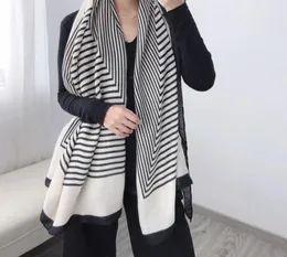 2020 Fashion Stripe Winter Scarf Women Cotton Warm Foulard Lady Scarves Thick Soft Bufanda Shawls Wraps9622579