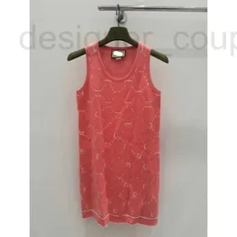 Urban Sexy Dresses Designer 24 Jetred Tank Top Skirt مع تصميم رسائل ألوان على النقيض