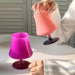 Tumblers bevande succo di bevande champagne vetro tazza di crema color lampada da tavolo a forma di soggiorno ornamenti per casa decorati